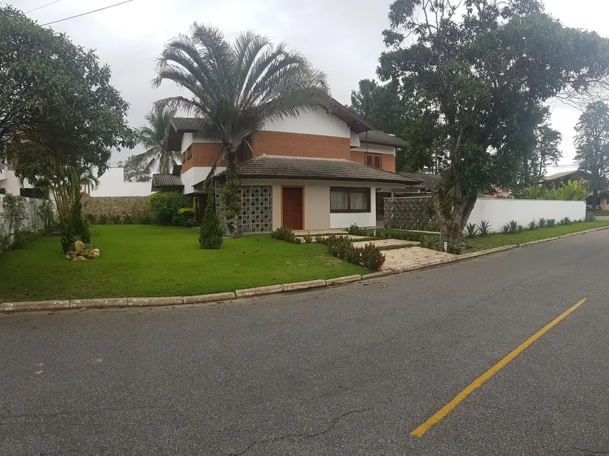 Foto 1 de Sobrado com 3 quartos à venda, 402m2 em Socorro, Pindamonhangaba - SP