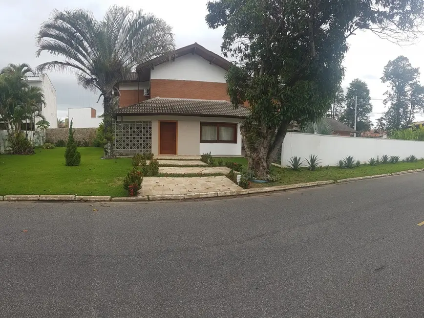 Foto 2 de Sobrado com 3 quartos à venda, 402m2 em Socorro, Pindamonhangaba - SP