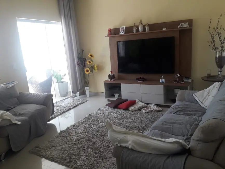 Foto 9 de Sobrado com 3 quartos à venda, 250m2 em Centro, Potim - SP