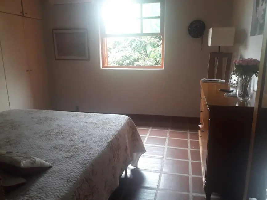 Foto 4 de Casa com 3 quartos à venda, 400m2 em Guaratingueta - SP