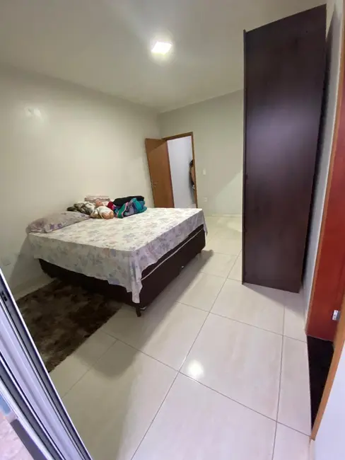 Foto 6 de Sobrado com 3 quartos à venda, 172m2 em Jardim do Lago, Taubate - SP