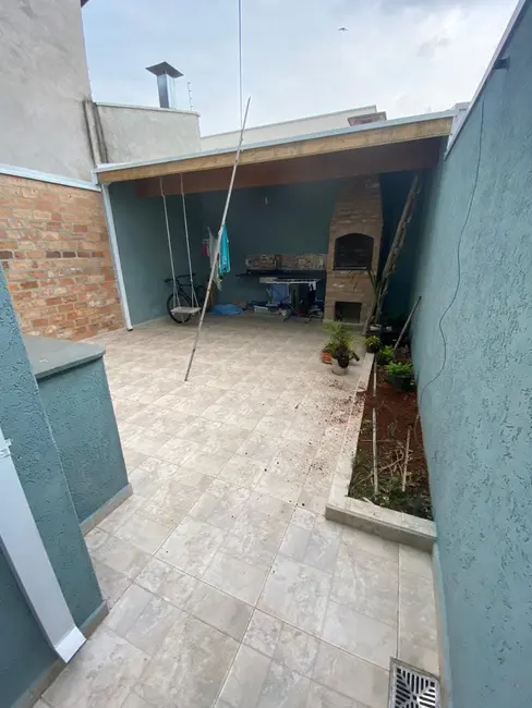 Foto 1 de Sobrado com 3 quartos à venda, 172m2 em Jardim do Lago, Taubate - SP