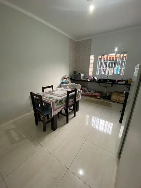 Foto 2 de Sobrado com 3 quartos à venda, 172m2 em Jardim do Lago, Taubate - SP