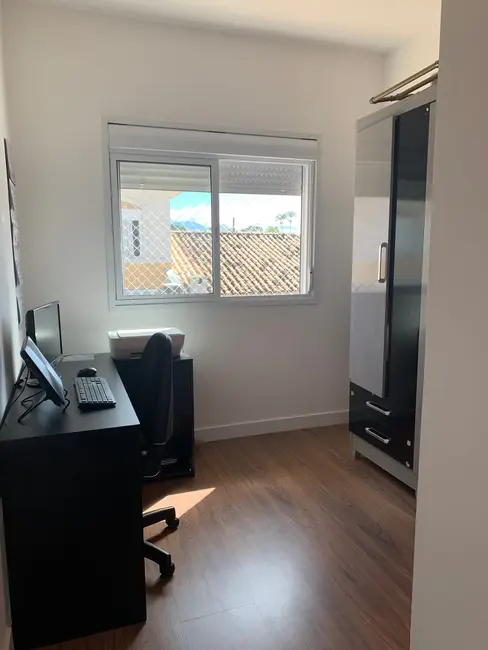 Foto 11 de Sobrado com 3 quartos à venda, 87m2 em Pindamonhangaba - SP