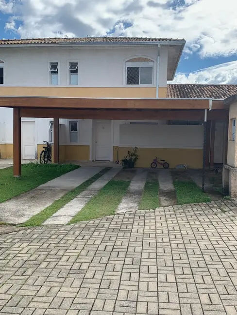 Sobrado com 3 quartos à venda, 87m2 em Pindamonhangaba - SP - imagem 1 Foto 1 de Sobrado com 3 quartos à venda, 87m2 em Pindamonhangaba - SP