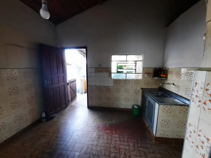 Foto 9 de Casa com 4 quartos à venda, 152m2 em Jardim Cristina, Pindamonhangaba - SP