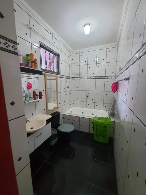 Foto 2 de Casa com 2 quartos à venda, 94m2 em Residencial Mombaça I, Pindamonhangaba - SP