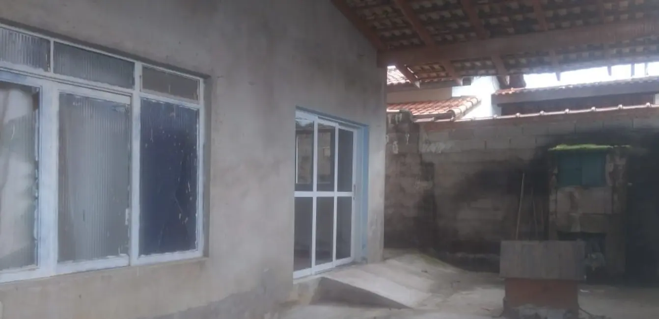 Foto 1 de Casa com 2 quartos à venda, 130m2 em Loteamento Residencial Andrade, Pindamonhangaba - SP