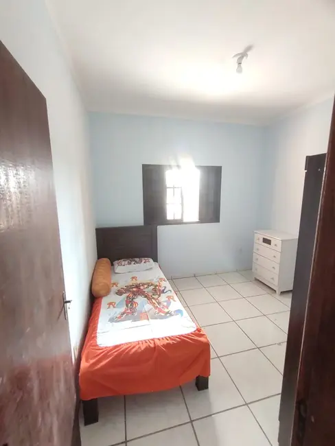 Foto 3 de Casa com 3 quartos à venda, 170m2 em Pindamonhangaba - SP