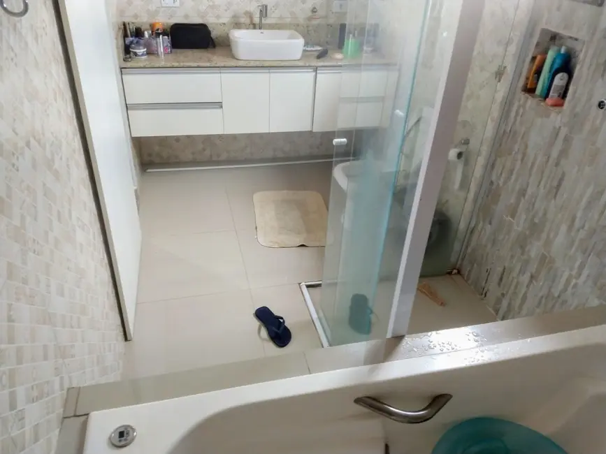 Foto 9 de Casa com 4 quartos à venda, 420m2 em São Benedito, Pindamonhangaba - SP