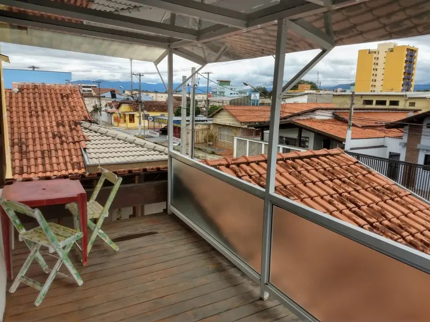 Foto 5 de Casa com 4 quartos à venda, 420m2 em São Benedito, Pindamonhangaba - SP