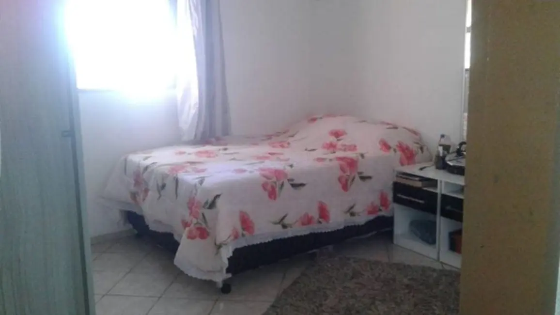 Foto 8 de Casa com 3 quartos à venda, 120m2 em Conjunto Residencial Araretama, Pindamonhangaba - SP