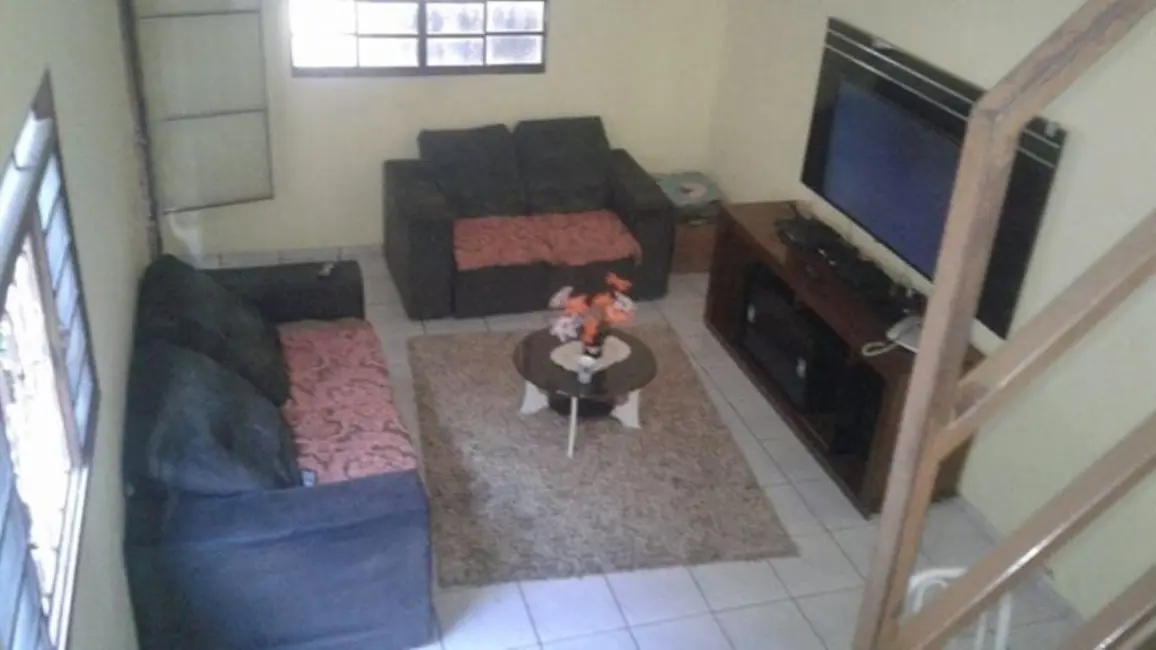 Foto 3 de Casa com 3 quartos à venda, 120m2 em Conjunto Residencial Araretama, Pindamonhangaba - SP