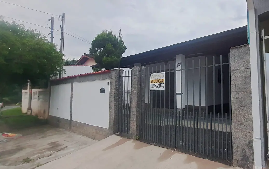 Foto 2 de Casa com 4 quartos à venda, 150m2 em Loteamento Residencial Andrade, Pindamonhangaba - SP