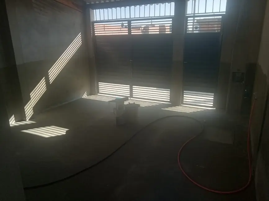 Foto 2 de Casa com 2 quartos à venda, 65m2 em Residencial e Comercial Portal dos Eucaliptos, Pindamonhangaba - SP