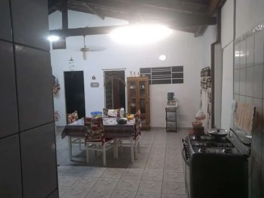 Foto 9 de Casa com 4 quartos à venda, 95m2 em Parque São Domingos, Pindamonhangaba - SP