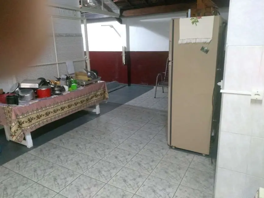 Foto 5 de Casa com 4 quartos à venda, 95m2 em Parque São Domingos, Pindamonhangaba - SP