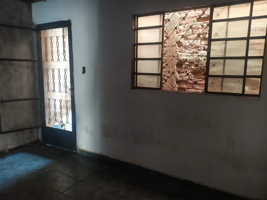 Foto 1 de Casa com 2 quartos à venda, 100m2 em Alto São Pedro, Taubate - SP