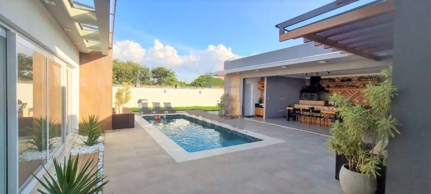 Foto 3 de Casa de Condomínio com 5 quartos à venda, 340m2 em Pindamonhangaba - SP