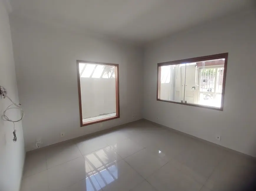 Foto 5 de Casa com 3 quartos à venda, 147m2 em Nossa Senhora do Perpétuo Socorro, Pindamonhangaba - SP