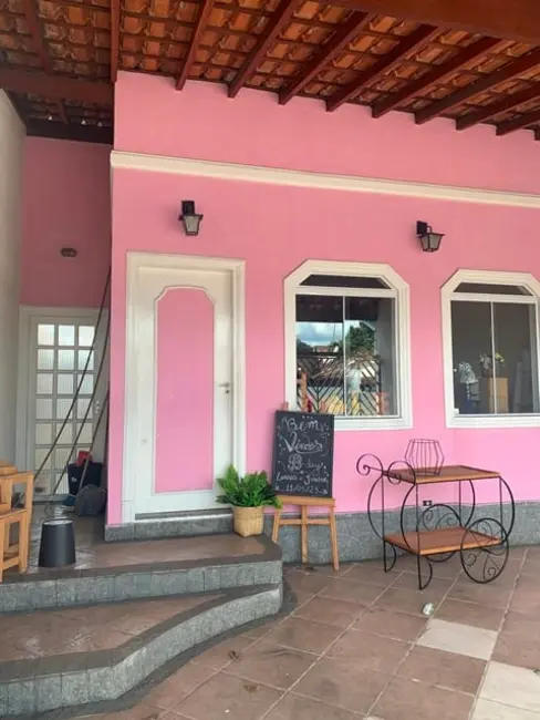 Foto 1 de Casa com 2 quartos à venda, 104m2 em Loteamento Residencial Andrade, Pindamonhangaba - SP