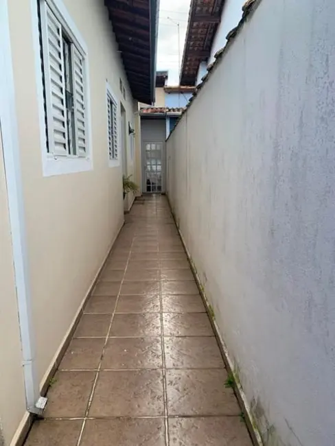 Foto 3 de Casa com 2 quartos à venda, 104m2 em Loteamento Residencial Andrade, Pindamonhangaba - SP