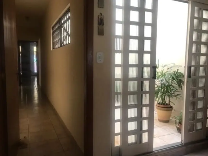 Foto 2 de Casa com 3 quartos à venda, 168m2 em Jardim Bela Vista, Taubate - SP