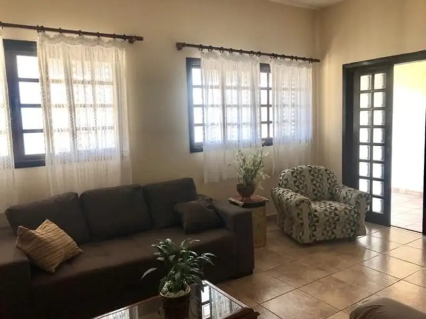 Foto 3 de Casa com 3 quartos à venda, 168m2 em Jardim Bela Vista, Taubate - SP