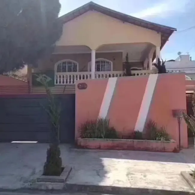 Foto 8 de Sobrado com 5 quartos à venda e para alugar, 300m2 em Jardim das Nações, Taubate - SP