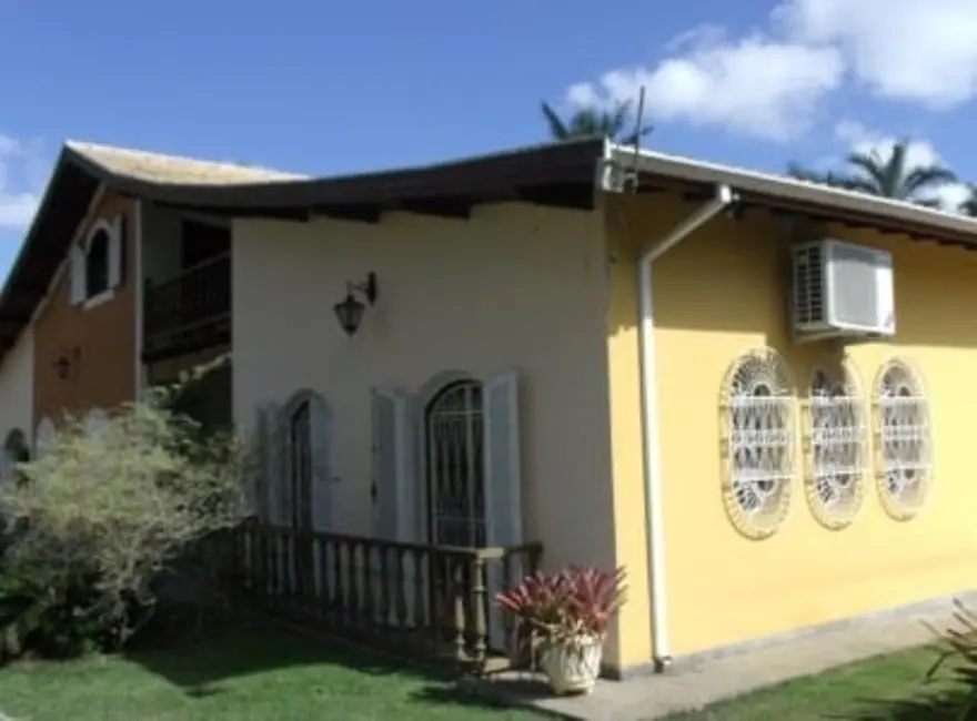 Casa à venda, 490m2 em Santana, Pindamonhangaba - SP - imagem 9 Foto 9 de Casa à venda, 490m2 em Santana, Pindamonhangaba - SP