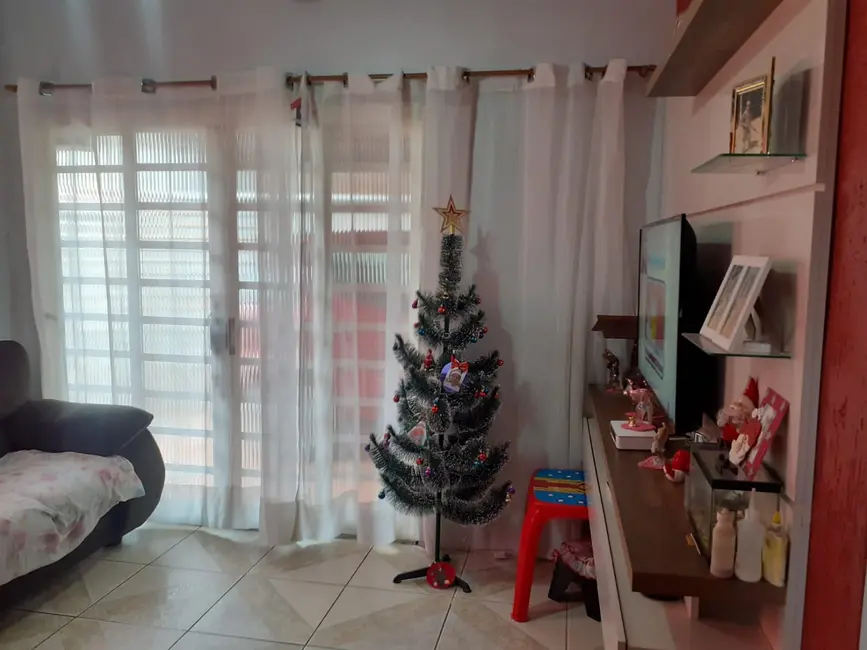 Foto 5 de Casa com 3 quartos à venda, 130m2 em Tremembe - SP