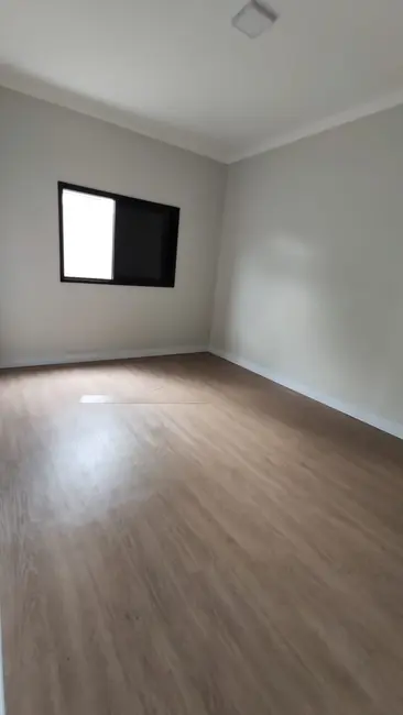 Foto 2 de Casa de Condomínio com 3 quartos à venda, 256m2 em Bairro do Grama, Cacapava - SP
