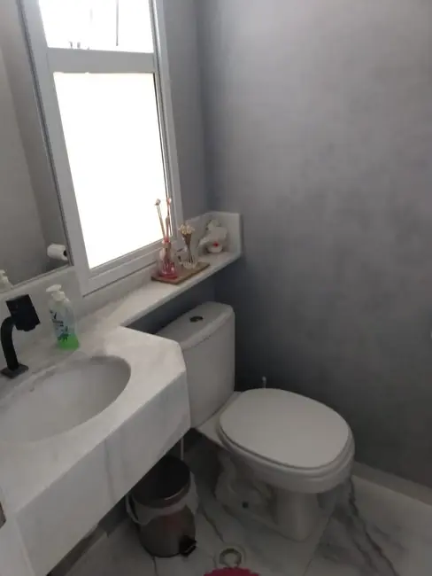 Foto 3 de Sobrado com 3 quartos à venda, 87m2 em Pindamonhangaba - SP