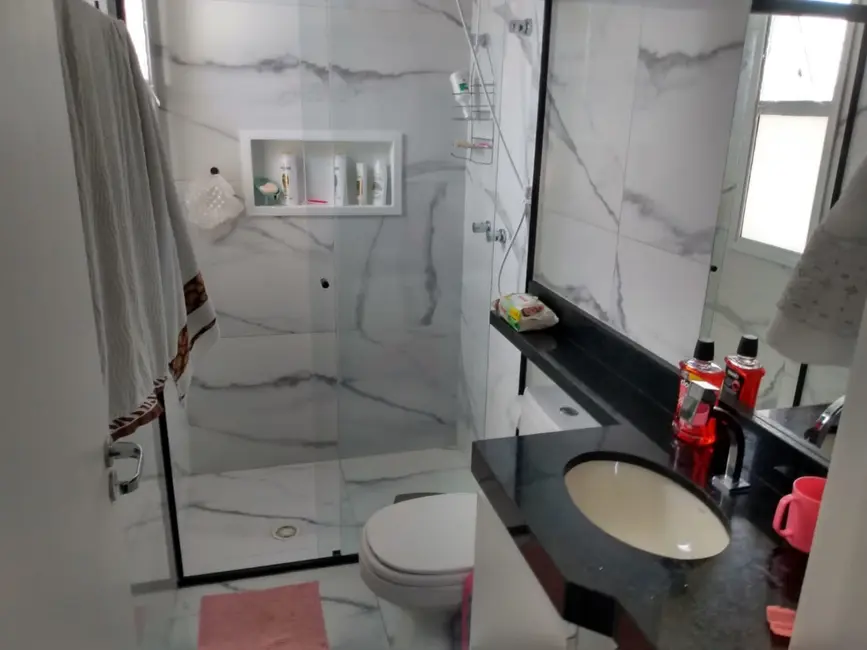 Foto 4 de Sobrado com 3 quartos à venda, 87m2 em Pindamonhangaba - SP