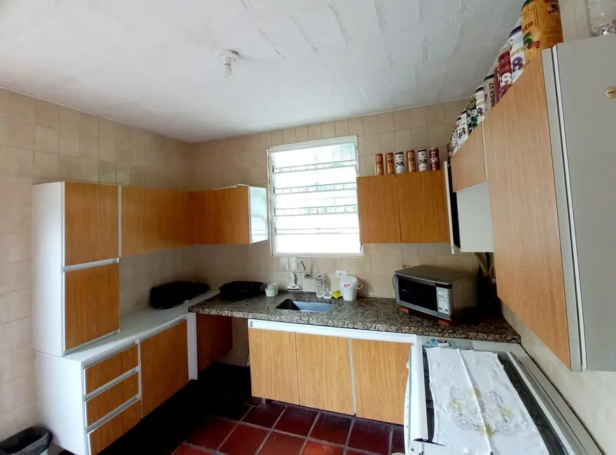 Foto 6 de Casa com 5 quartos à venda e para alugar, 400m2 em Loteamento Residencial Andrade, Pindamonhangaba - SP