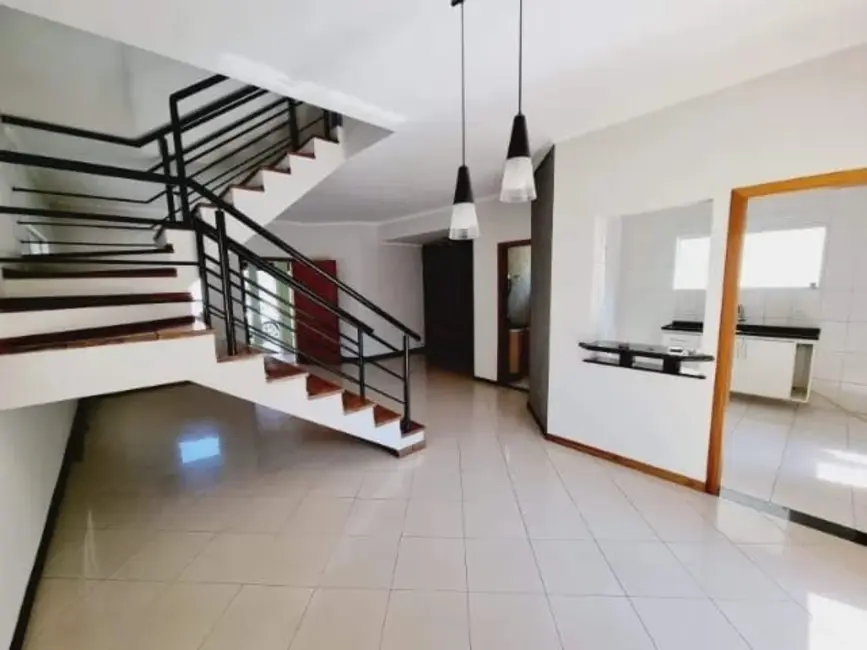 Foto 3 de Casa de Condomínio com 3 quartos à venda, 150m2 em Tremembe - SP