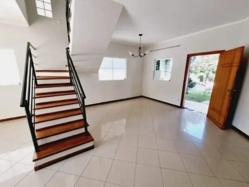 Foto 6 de Casa de Condomínio com 3 quartos à venda, 150m2 em Tremembe - SP