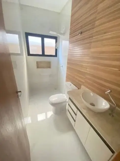 Foto 2 de Casa de Condomínio com 3 quartos à venda, 140m2 em Bandeira Branca, Jacarei - SP