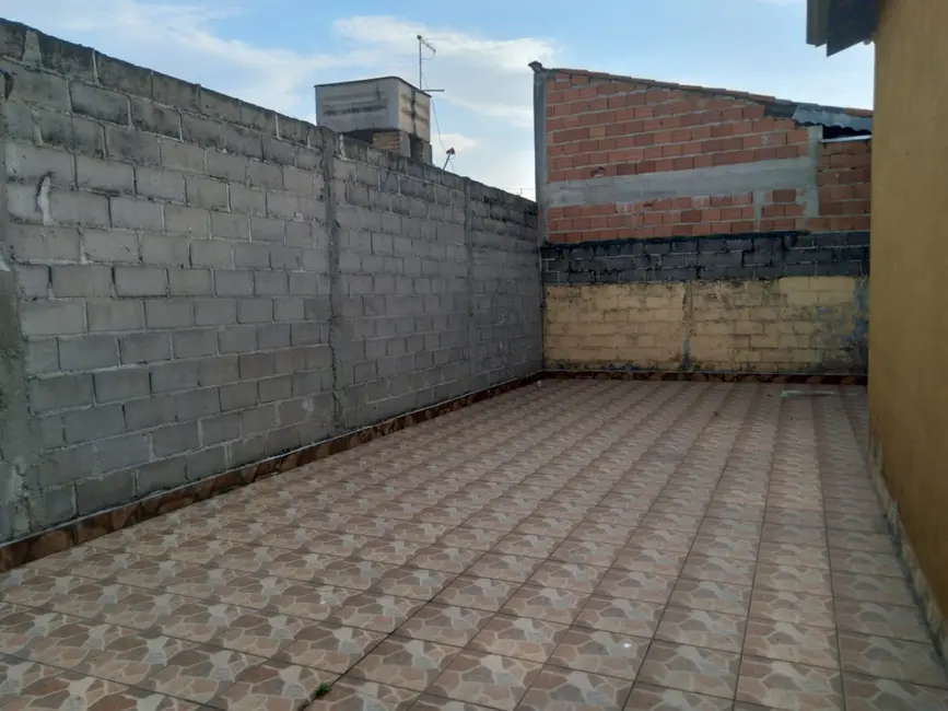 Foto 5 de Casa com 4 quartos à venda, 166m2 em Jardim Carlota, Pindamonhangaba - SP