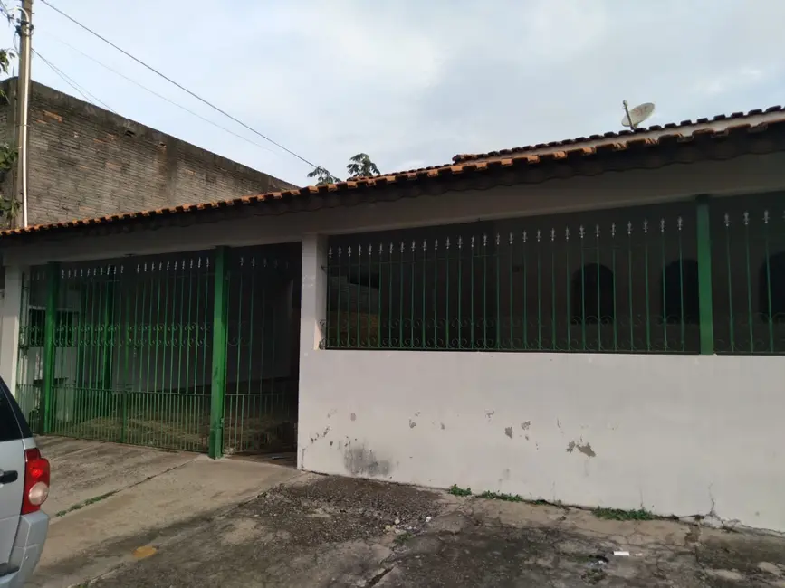 Foto 1 de Casa com 4 quartos à venda, 166m2 em Jardim Carlota, Pindamonhangaba - SP
