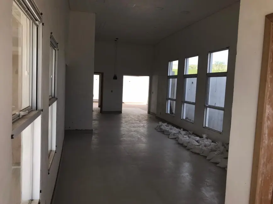 Foto 6 de Casa de Condomínio com 3 quartos à venda, 150m2 em Caçapava Velha, Cacapava - SP