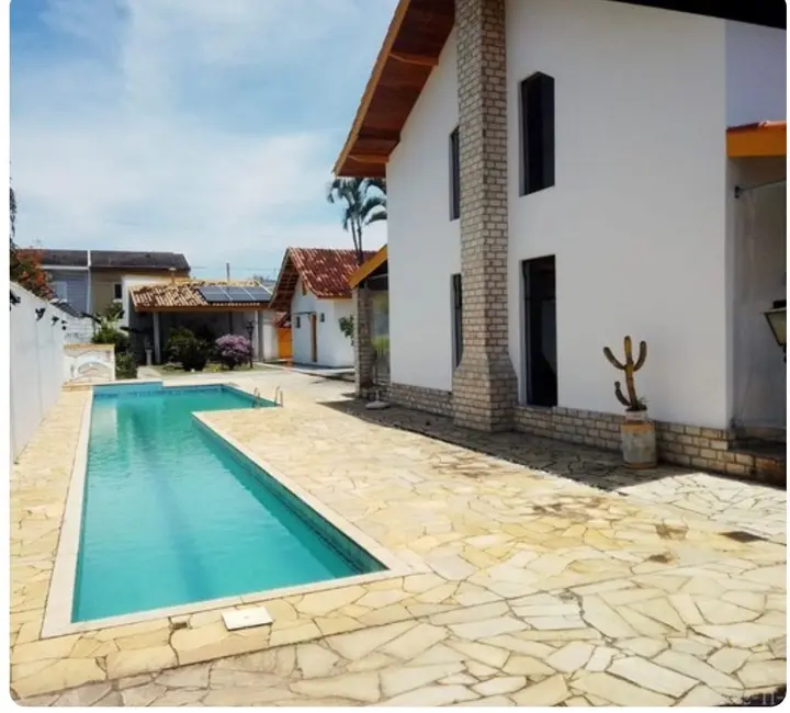 Foto 5 de Casa com 2 quartos à venda, 330m2 em Vila São Geraldo, Taubate - SP