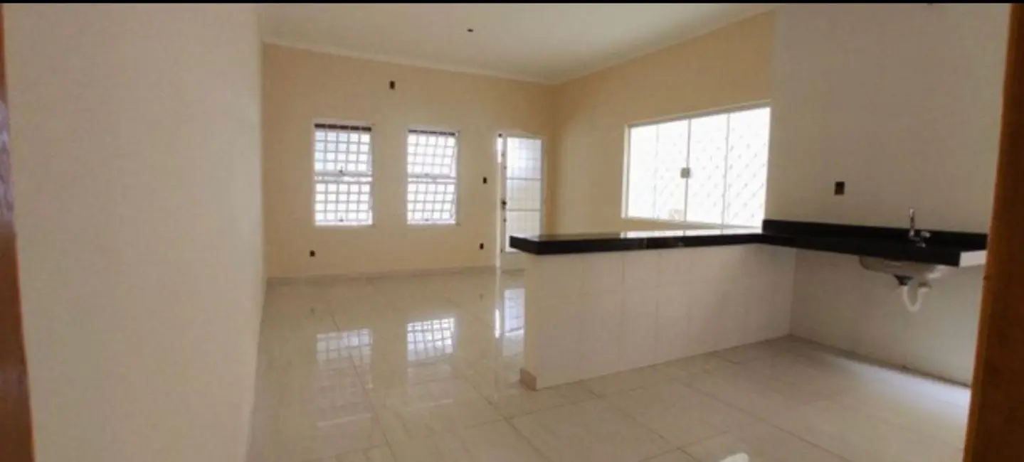 Foto 3 de Casa com 3 quartos à venda, 90m2 em Centro, Taubate - SP