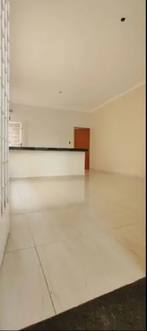 Foto 2 de Casa com 3 quartos à venda, 90m2 em Centro, Taubate - SP