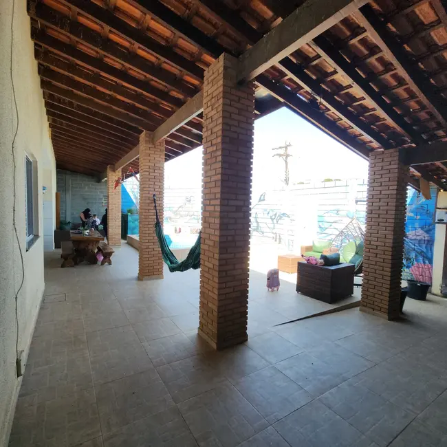 Foto 7 de Chácara com 2 quartos à venda, 218m2 em Parque Shangri-lá, Pindamonhangaba - SP