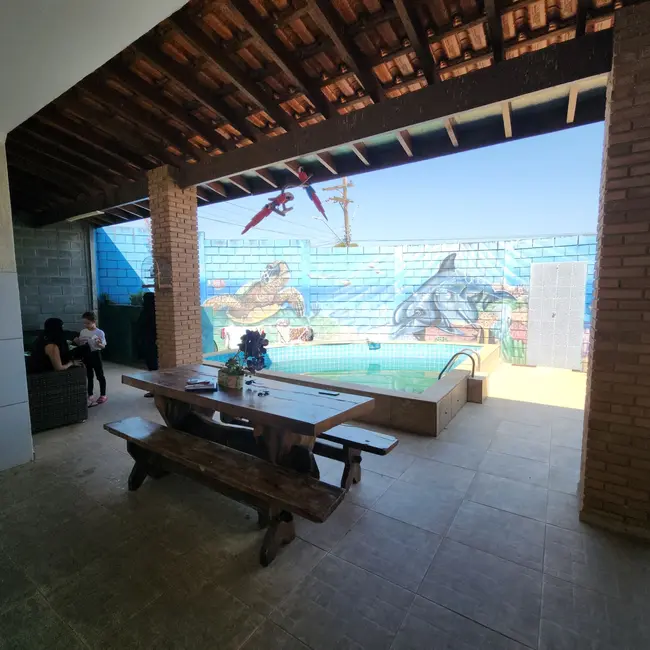 Foto 9 de Chácara com 2 quartos à venda, 218m2 em Parque Shangri-lá, Pindamonhangaba - SP