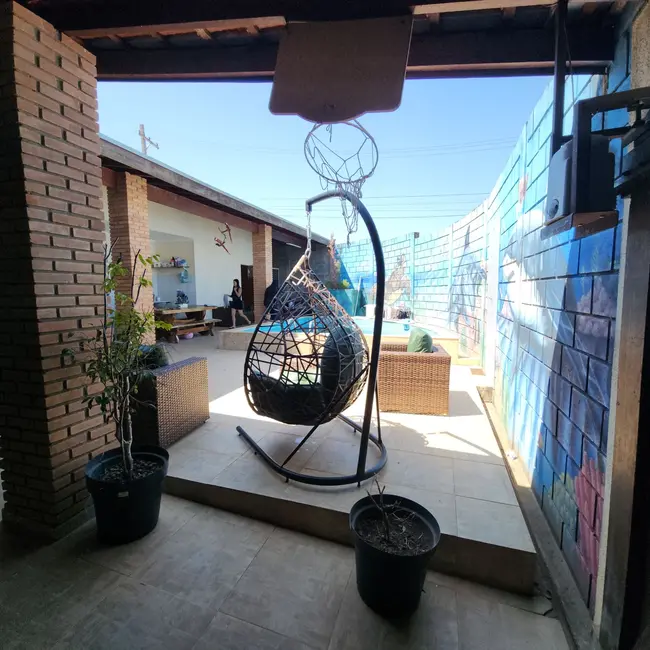 Foto 3 de Chácara com 2 quartos à venda, 218m2 em Parque Shangri-lá, Pindamonhangaba - SP