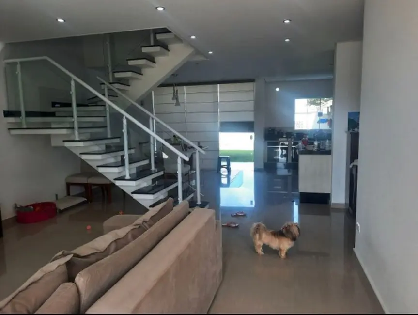 Foto 5 de Casa com 3 quartos à venda, 194m2 em Taubate - SP