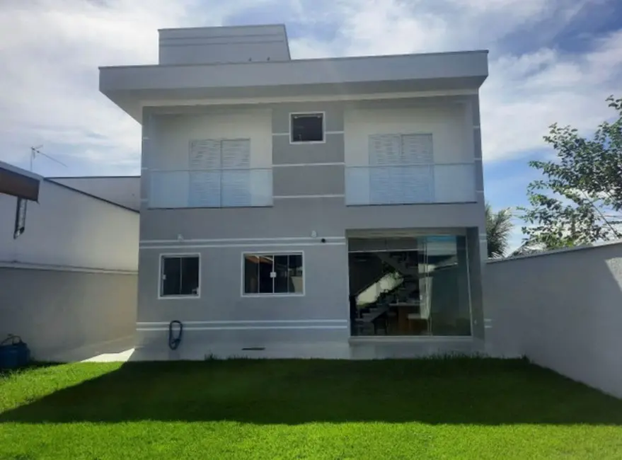 Foto 1 de Casa com 3 quartos à venda, 194m2 em Taubate - SP