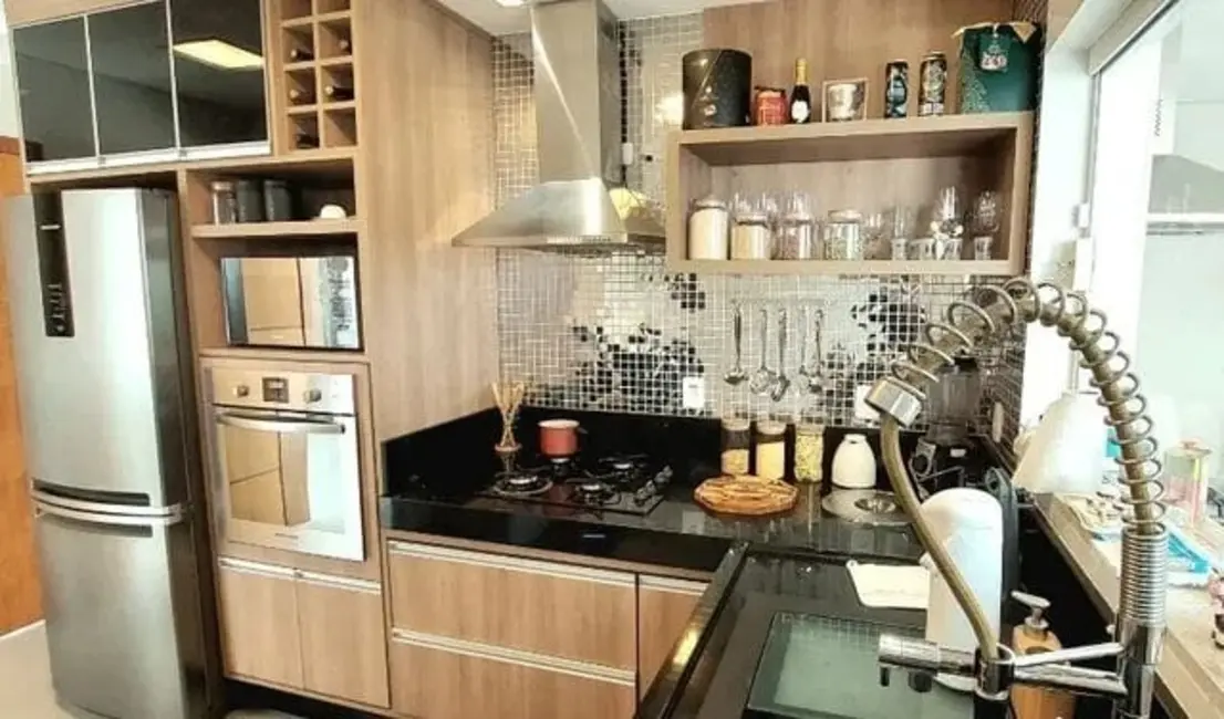 Foto 2 de Casa de Condomínio com 3 quartos à venda, 295m2 em Centro, Tremembe - SP